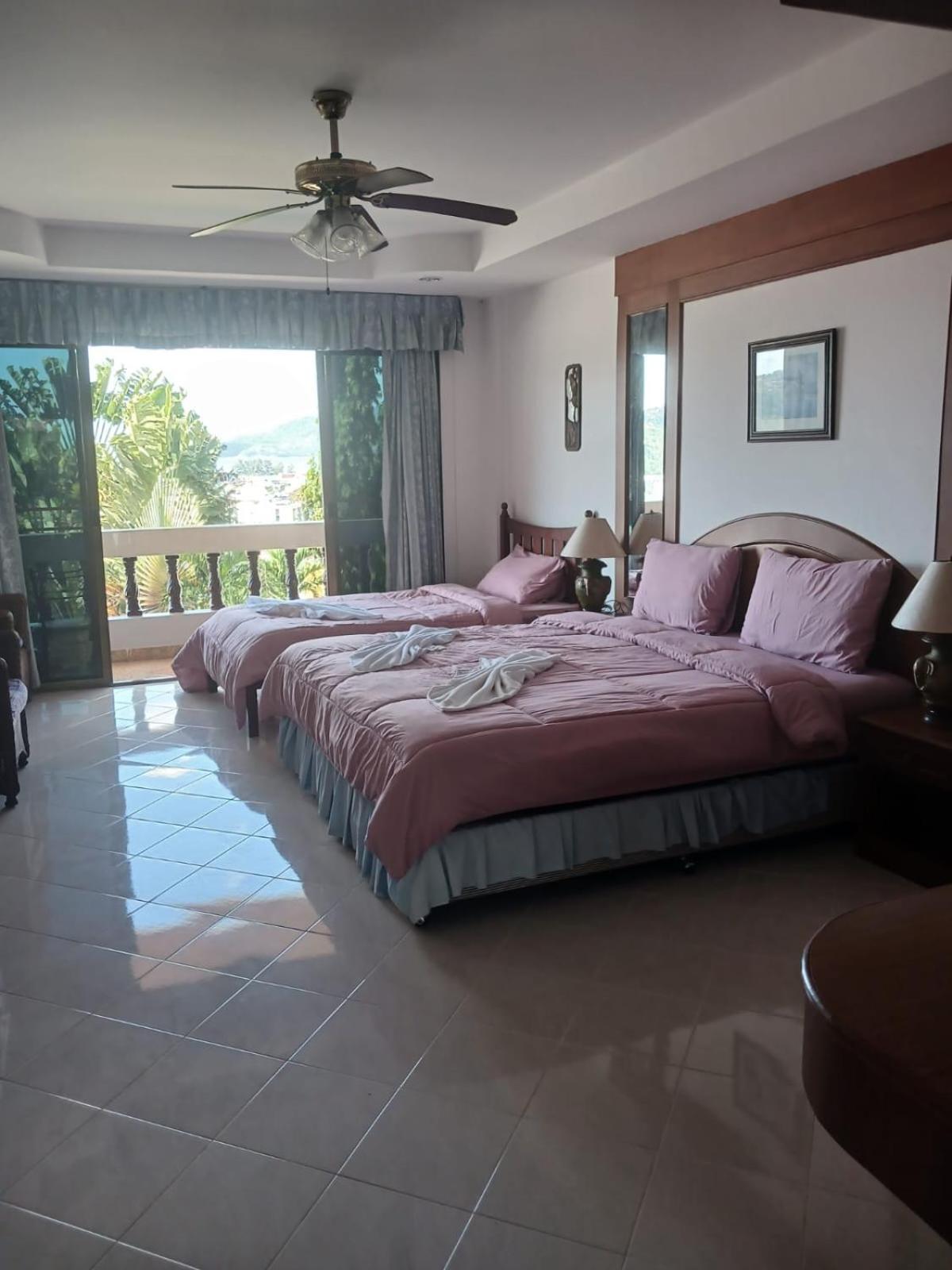 Aksarai Hotel Patong 外观 照片