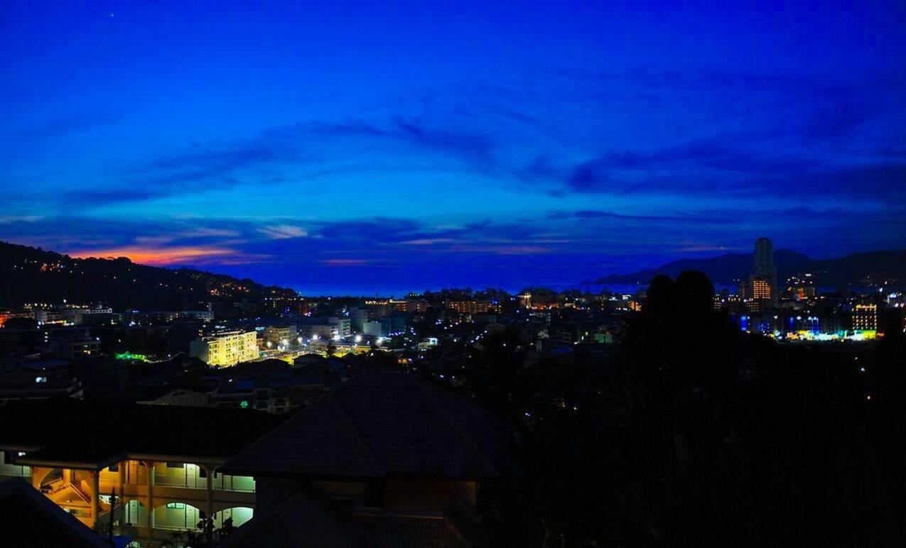 Aksarai Hotel Patong 外观 照片