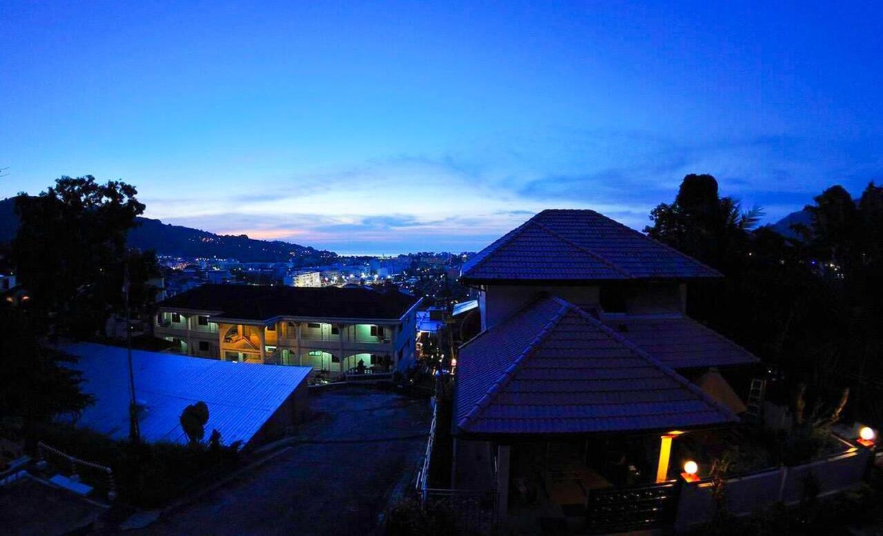 Aksarai Hotel Patong 外观 照片