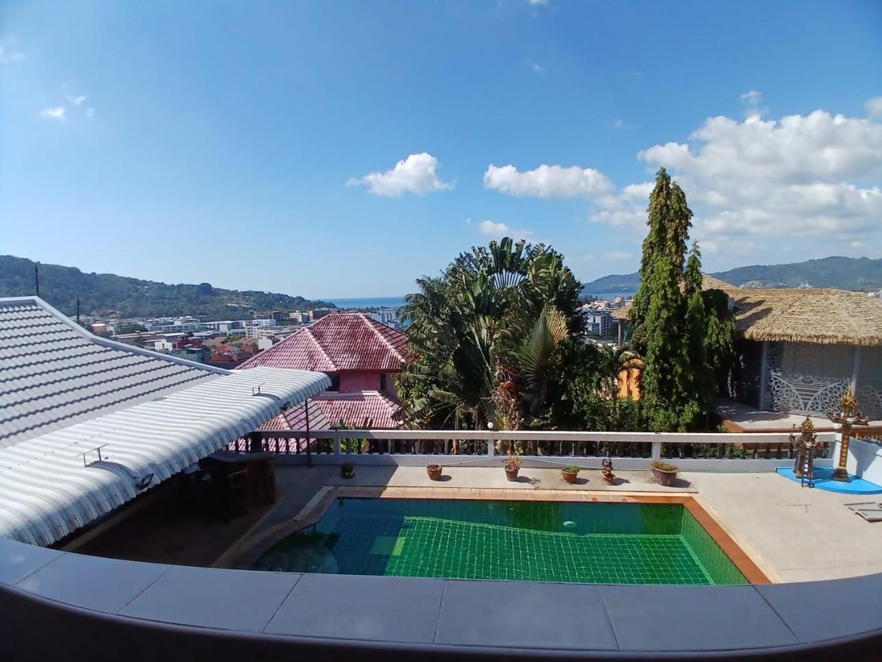 Aksarai Hotel Patong 外观 照片
